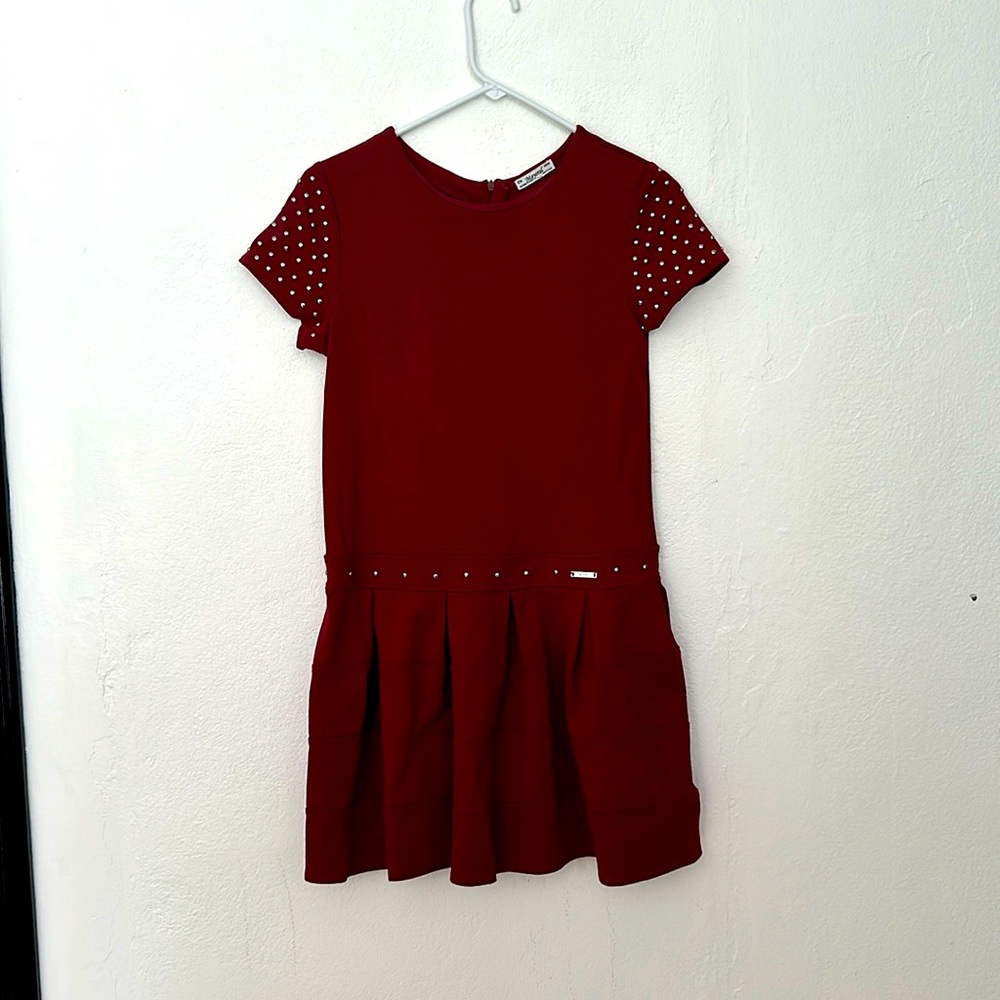 Gorgeous burgundy dress for the holiday season